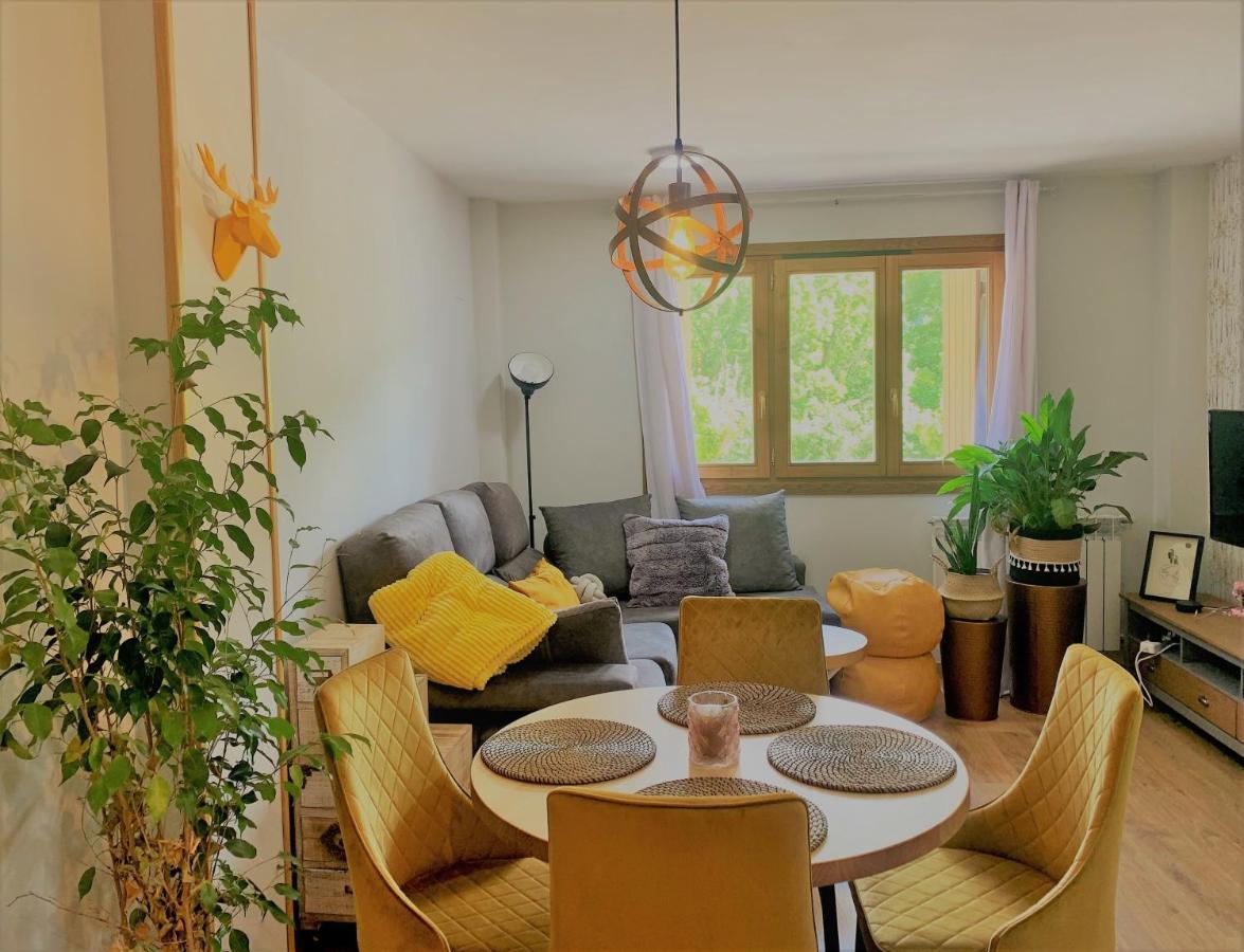 Apartamento Ibon Lägenhet Benasque Exteriör bild